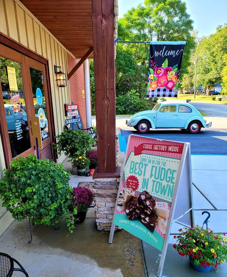 Dugger Mountain Fudge & Coffee Co. photo 7