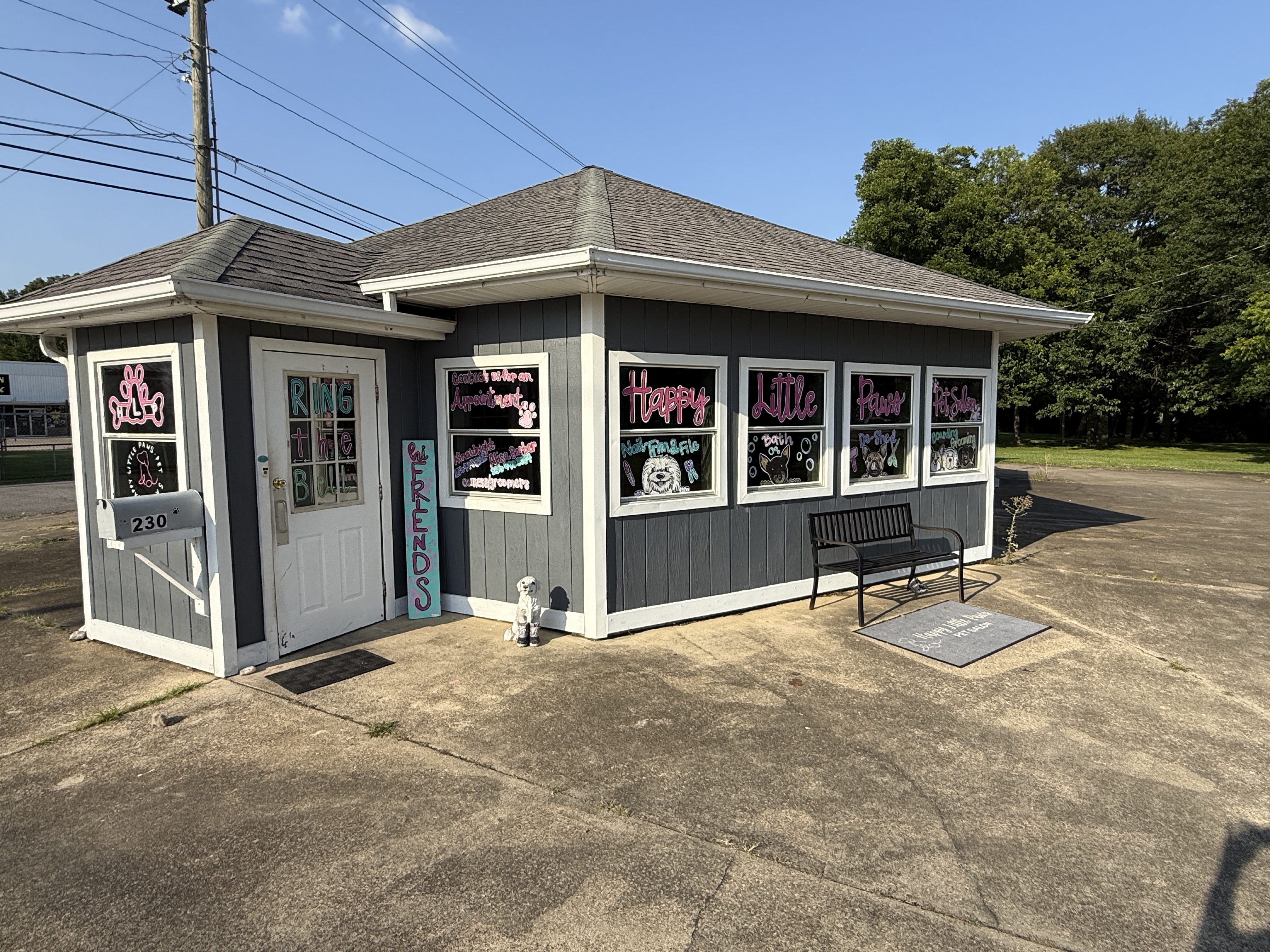 Happy Little Paws Pet Salon in Piedmont, Alabama