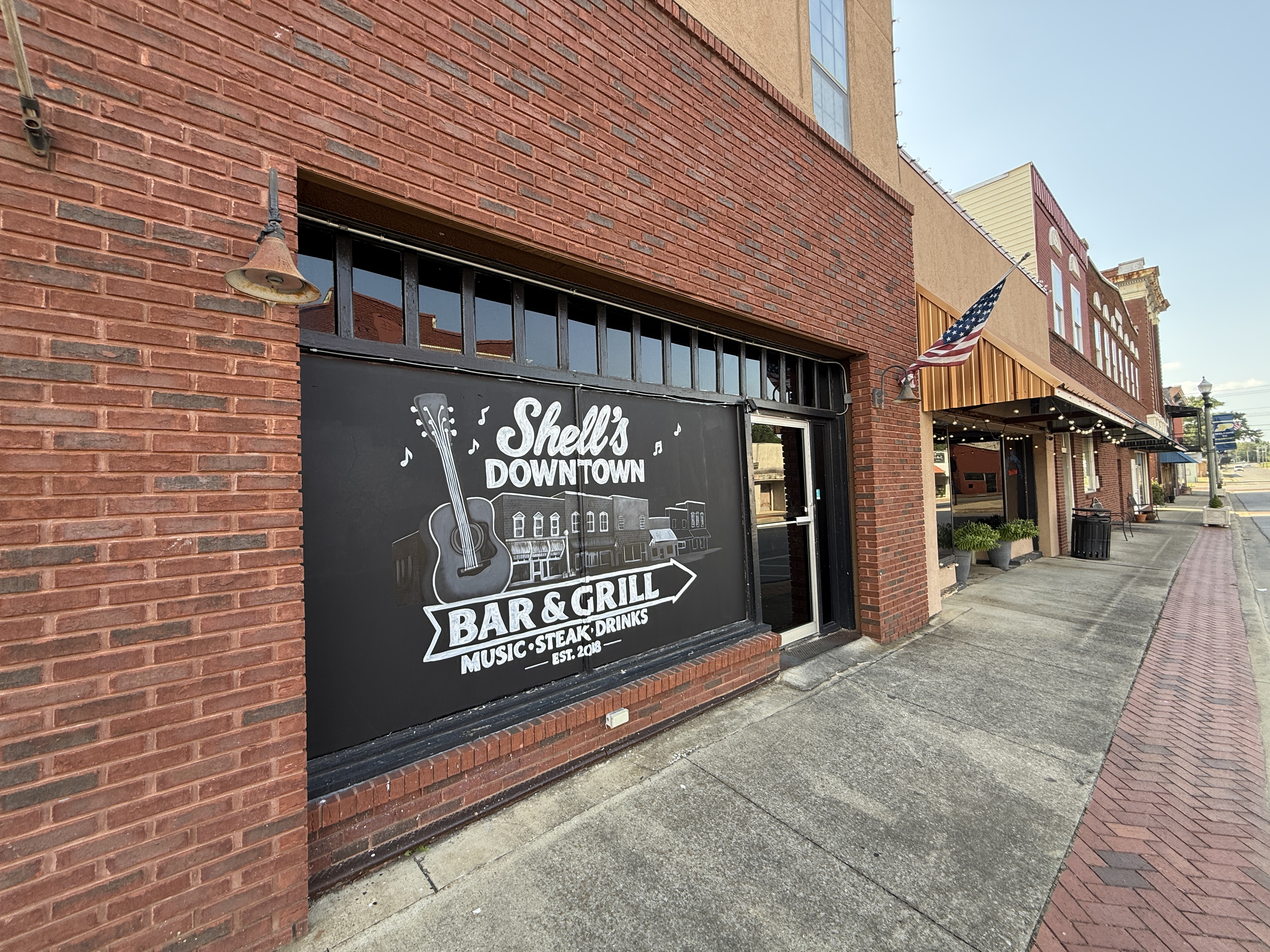Shell's Downtown in Piedmont, Alabama